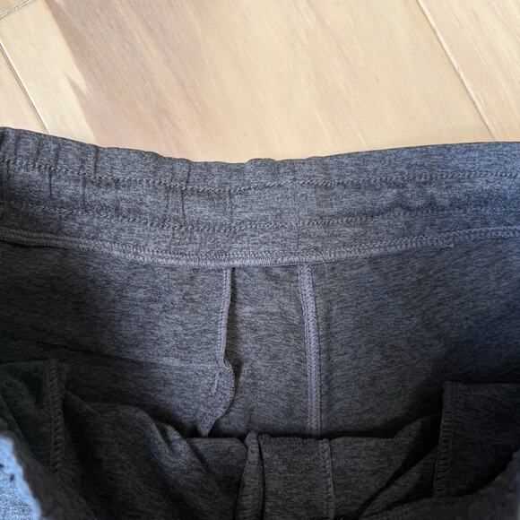 Vuori Ponto Performance Shorts Small Black Comfy Athleisure Workout Sportswear - Picture 4 of 8
